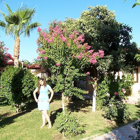 Hulusi Hotel Side