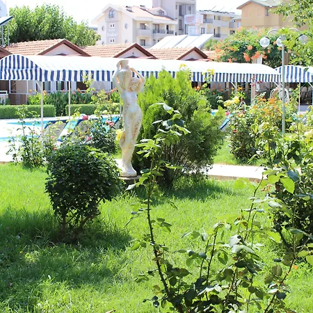 Hulusi Hotel *
