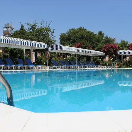 Hulusi Hotell