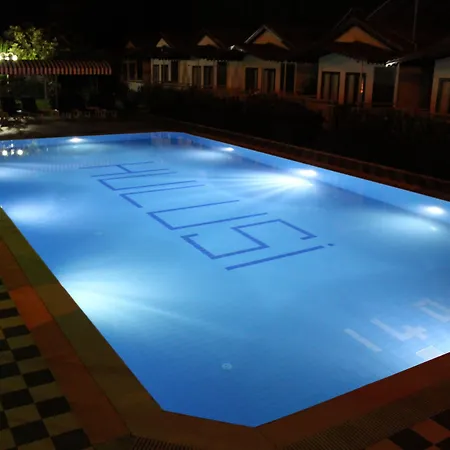Hulusi Hotell *